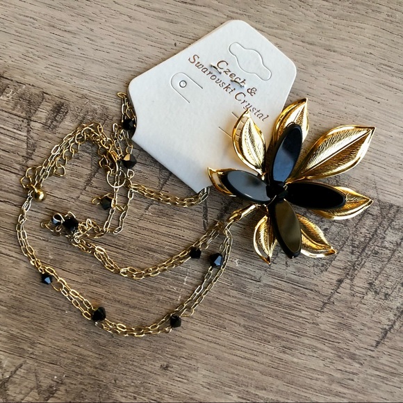 Crystal Flower Necklace, Gold & Onyx, Layered Chain, Healing Crystal, Wicca - Picture 1 of 5